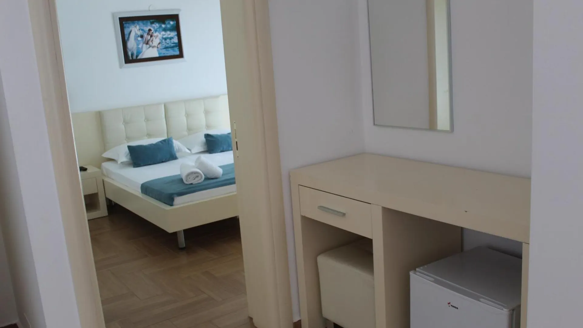Hotel Agel Sarandë 4*,