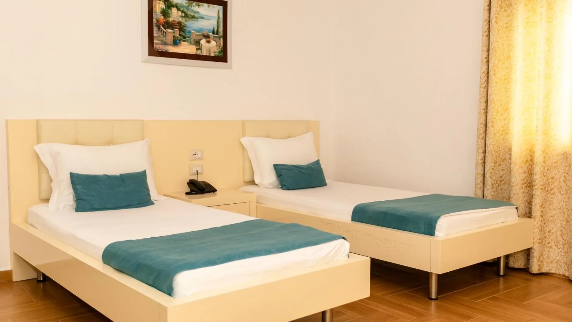 ****  Hotel Agel Sarandë Albania