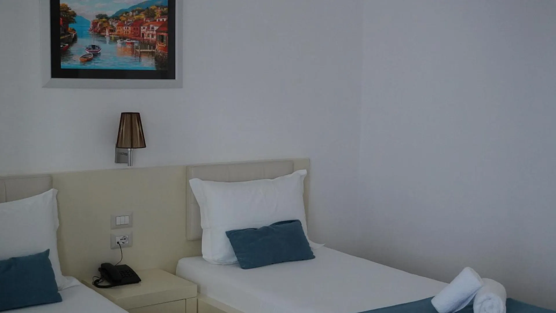 Hotel Agel Sarande 4*,